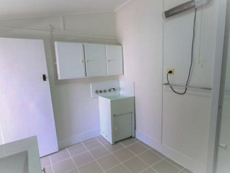 11 Miro Street, Young NSW 2594