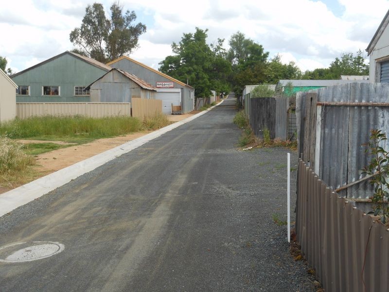 50 Wombat St, Young NSW 2594