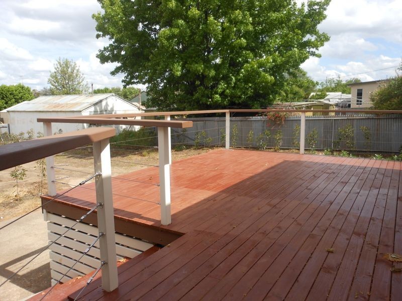 50 Wombat St, Young NSW 2594