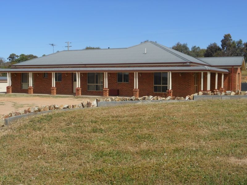 109 Kellys Rd, Young NSW 2594