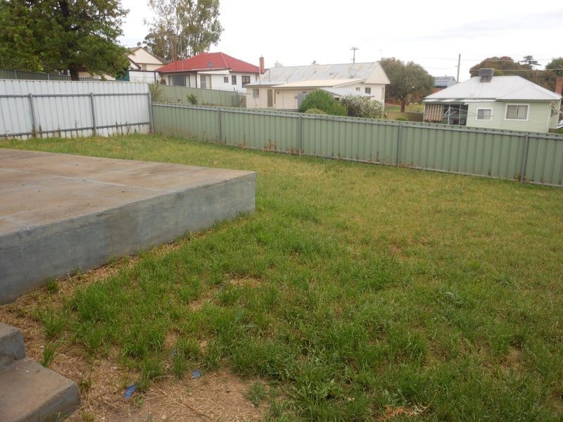 12 Melville Street, Young NSW 2594