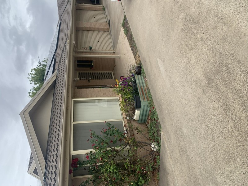 2/9 Jimmy Noonan Close, Young NSW 2594