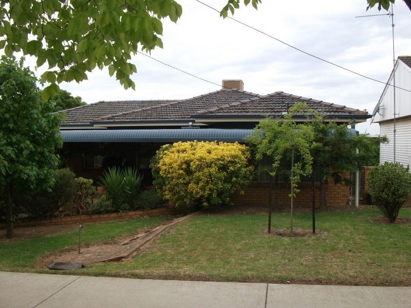 62 Campbell Street, Young NSW 2594