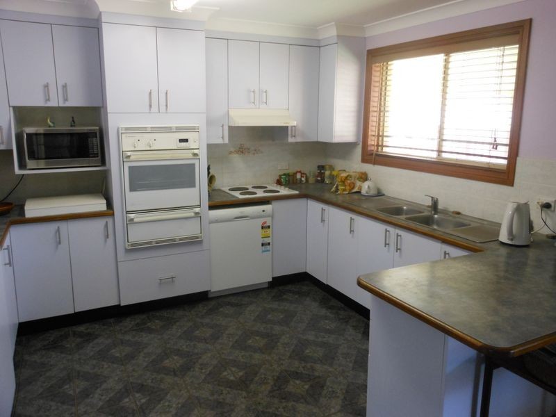 38 Byrne Close, Young NSW 2594