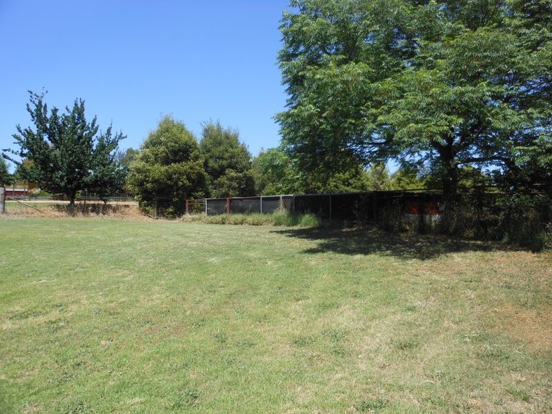 38 Byrne Close, Young NSW 2594
