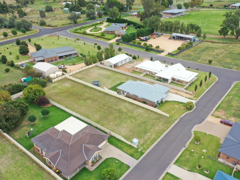 5 Huckel Close, Grenfell NSW 2810