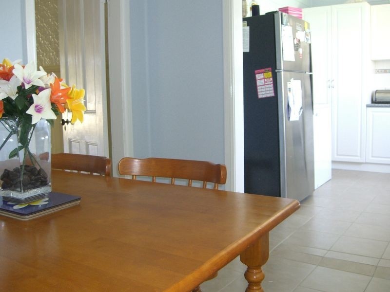 27 Gordon Street, Young NSW 2594