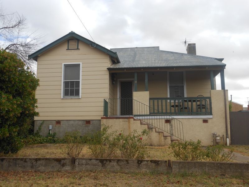 99 William Street, Young NSW 2594