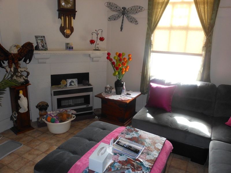 99 William Street, Young NSW 2594