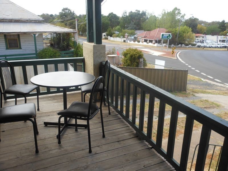 99 William Street, Young NSW 2594