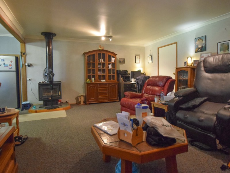 91 Chillingworks Road, Young NSW 2594