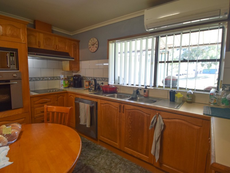 91 Chillingworks Road, Young NSW 2594