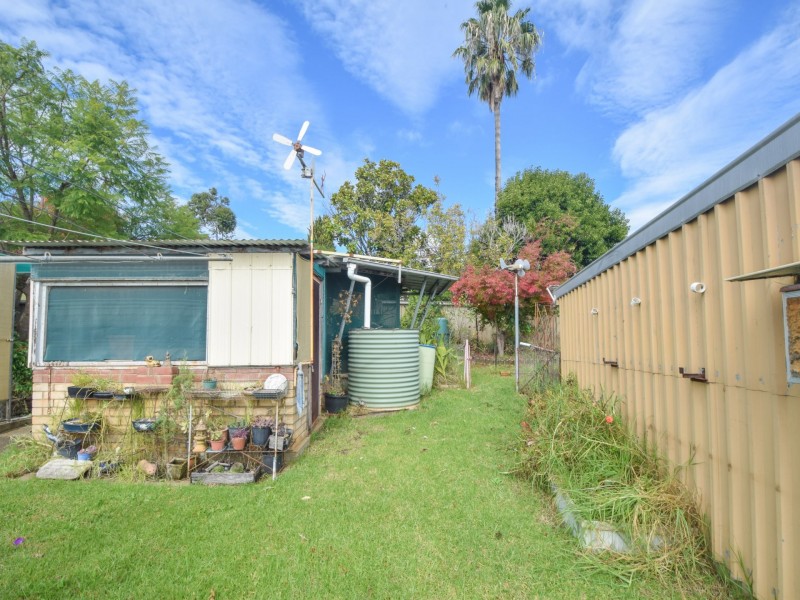 106 Berthong Street, Young NSW 2594