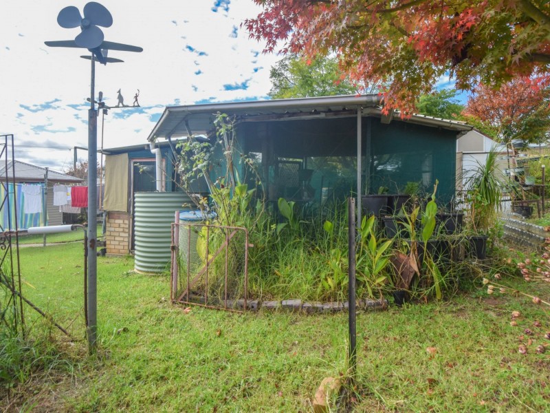 106 Berthong Street, Young NSW 2594