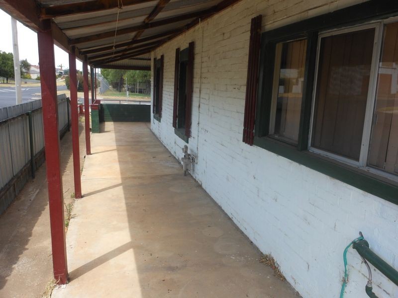 67 William Street, Young NSW 2594