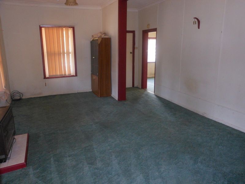 67 William Street, Young NSW 2594