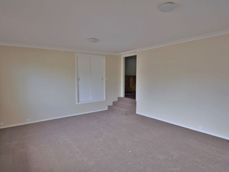 53 Blackett Avenue, Young NSW 2594