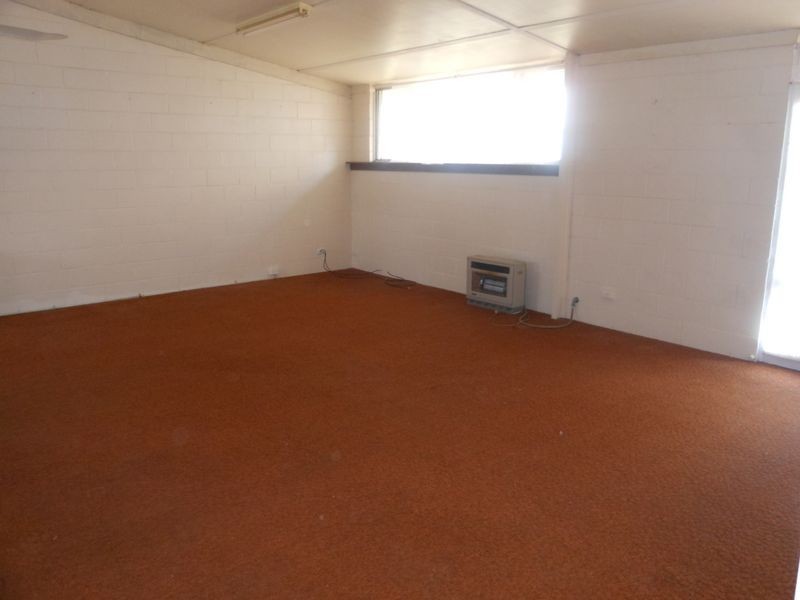 35 Nasmyth Street, Young NSW 2594