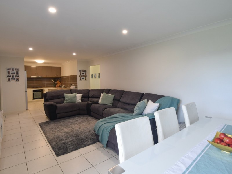 7 Molloy Place, Young NSW 2594