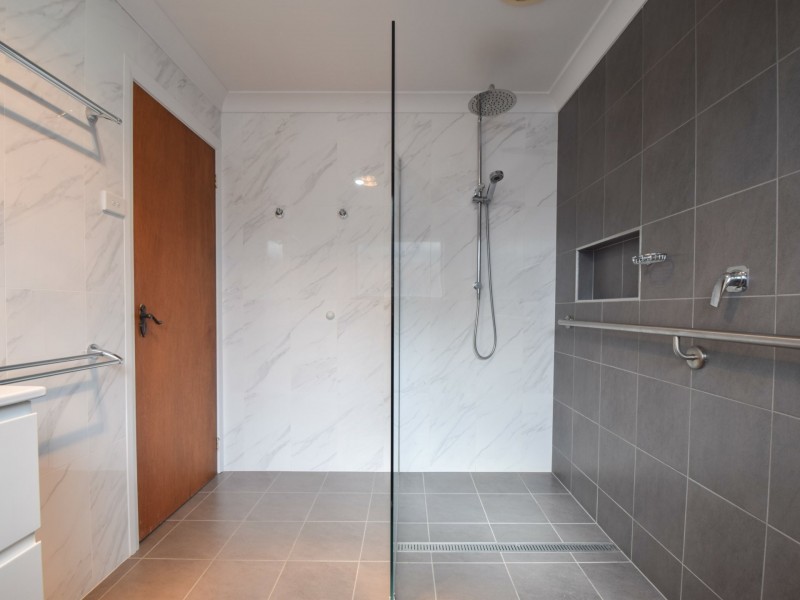 13 Willawong Street, Young NSW 2594