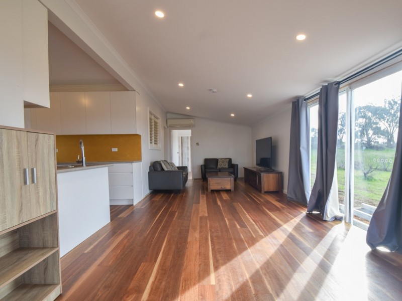 9 Heeley’s Lane, Young NSW 2594