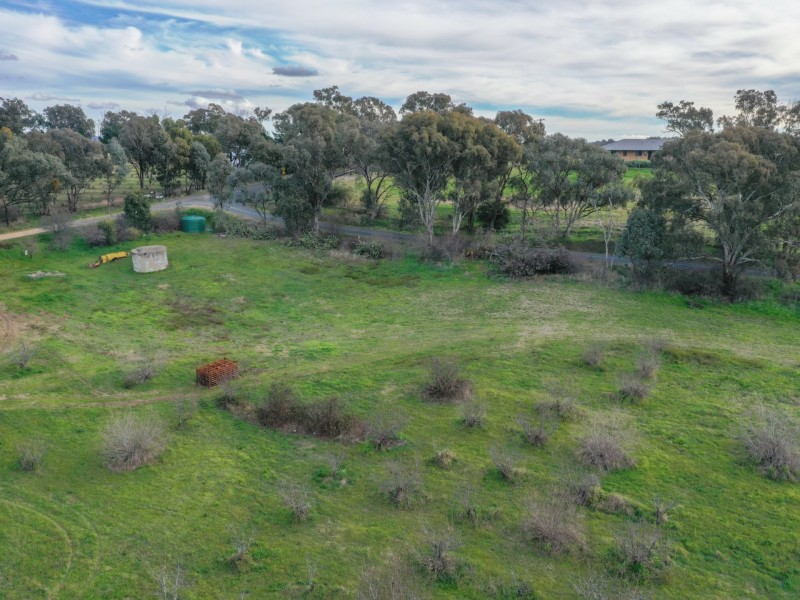 9 Heeley’s Lane, Young NSW 2594