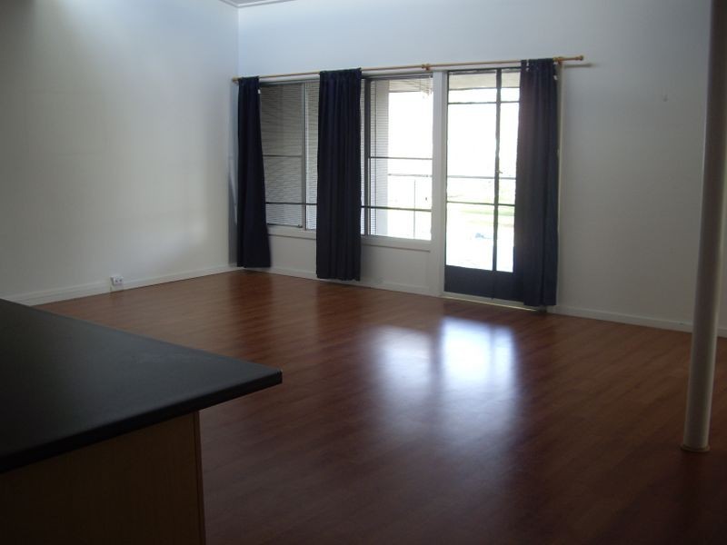 Unit 2 – 3 Zouch Street, Young NSW 2594