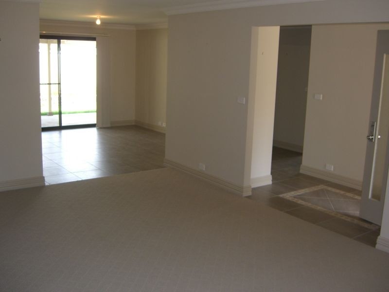 97B Binalong Street, Young NSW 2594