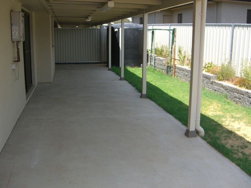 97B Binalong Street, Young NSW 2594