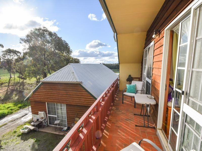 21 Pittstone Road, Young NSW 2594