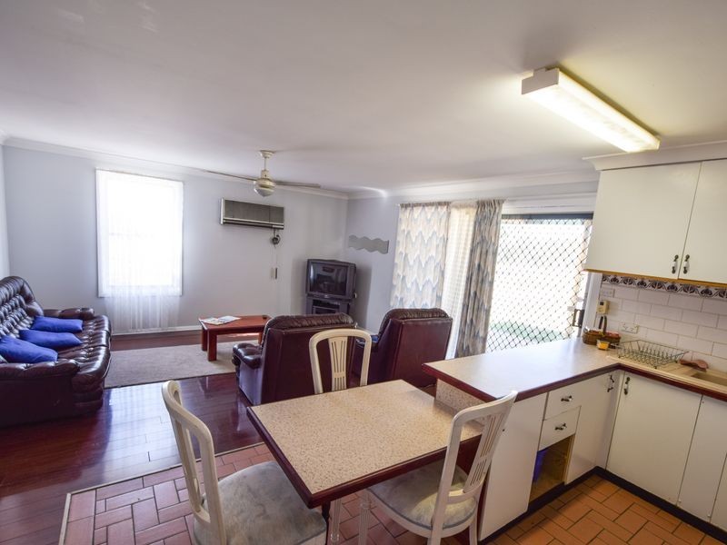 21 Pittstone Road, Young NSW 2594