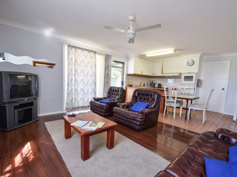 21 Pittstone Road, Young NSW 2594