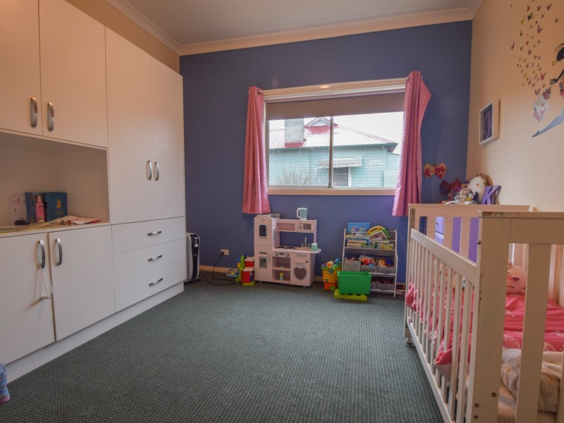 30 Currawong Street, Young NSW 2594