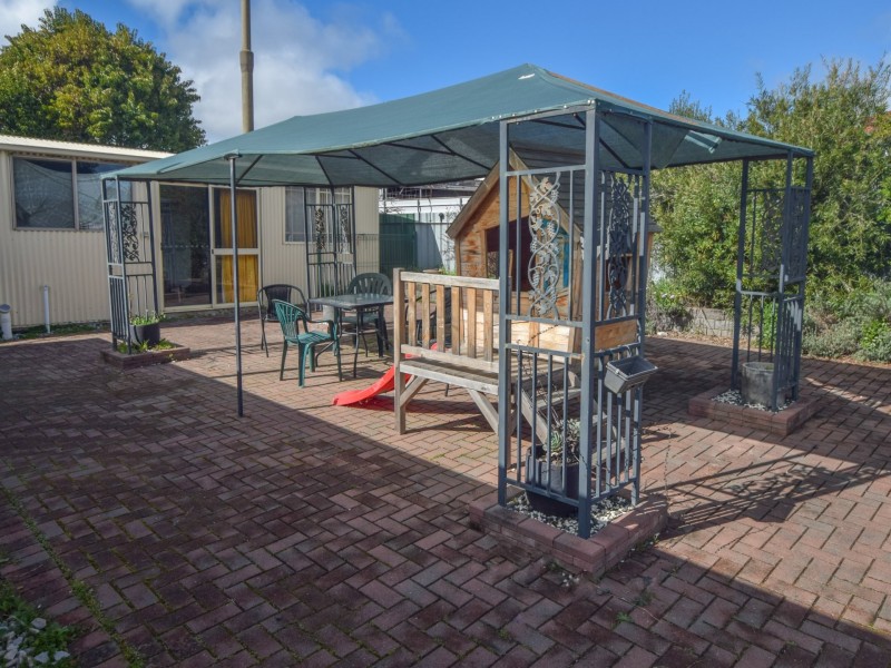 30 Currawong Street, Young NSW 2594