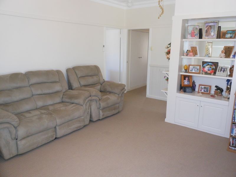 45 Yass St, Young NSW 2594