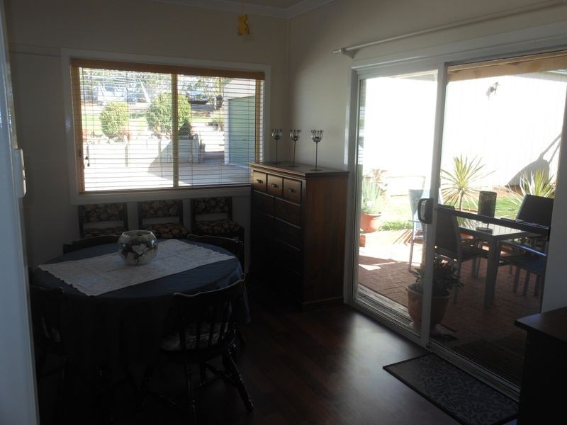 45 Yass St, Young NSW 2594