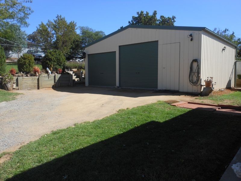 45 Yass St, Young NSW 2594