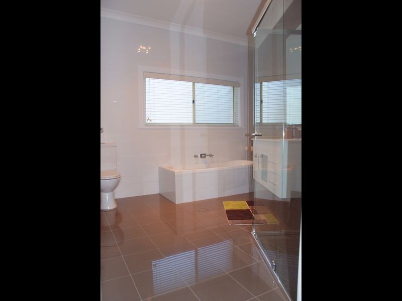 37 Elizabeth Street, Young NSW 2594