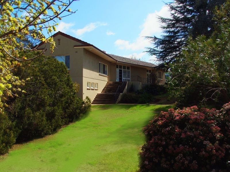 37 Elizabeth Street, Young NSW 2594