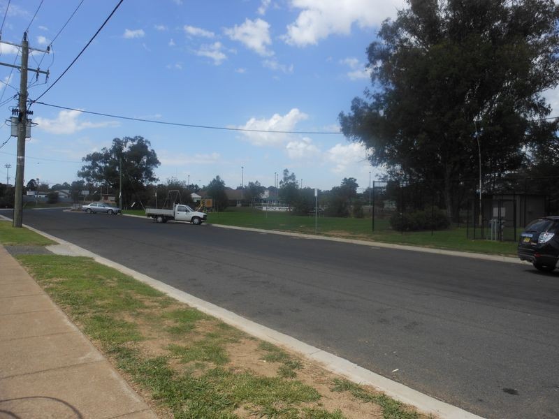 7 Marina Street, Young NSW 2594