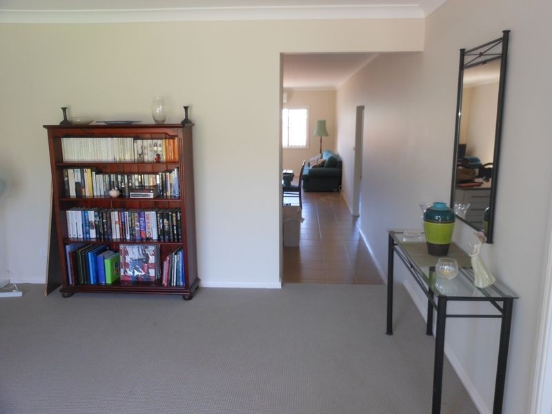 2-10 Petticoat Lane, Young NSW 2594