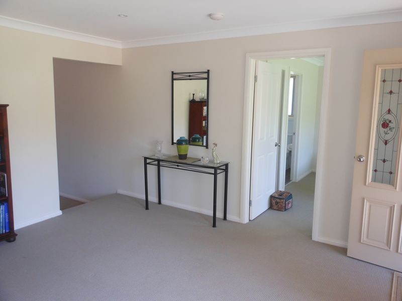 2-10 Petticoat Lane, Young NSW 2594