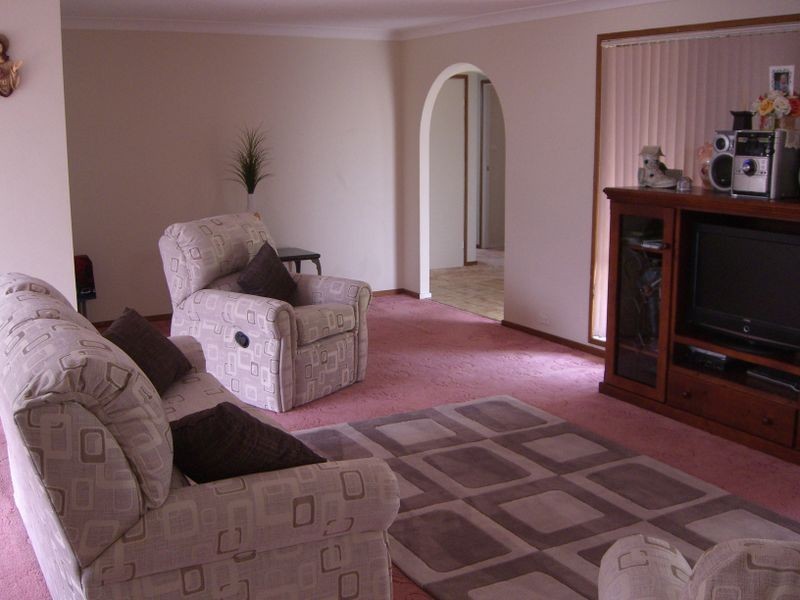 08 Cowper Street, Young NSW 2594