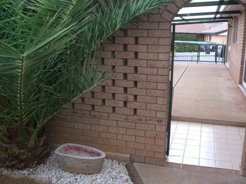 08 Cowper Street, Young NSW 2594