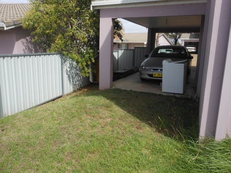 3-77 Edward Street, Young NSW 2594