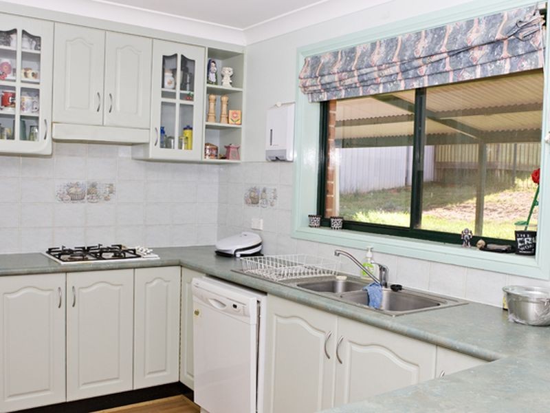 22 Anderson Avenue, Young NSW 2594