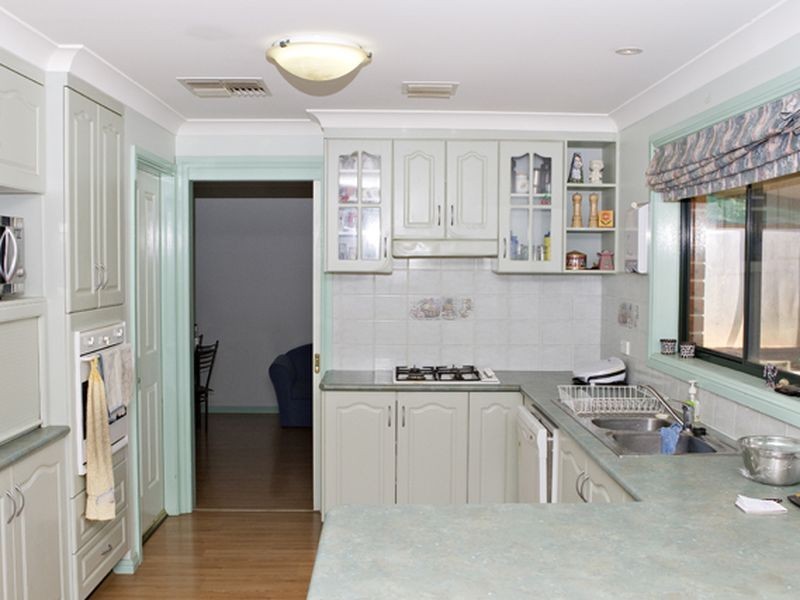 22 Anderson Avenue, Young NSW 2594