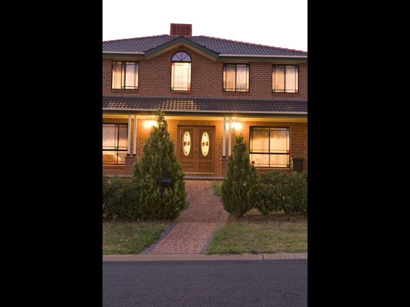 22 Anderson Avenue, Young NSW 2594