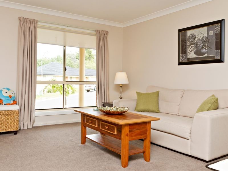 9 Hambrook Place, Young NSW 2594