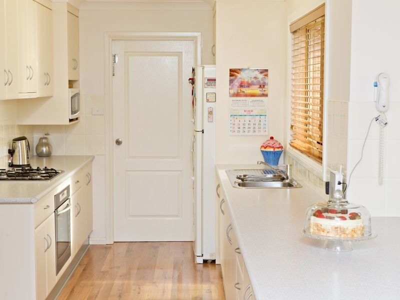 9 Hambrook Place, Young NSW 2594